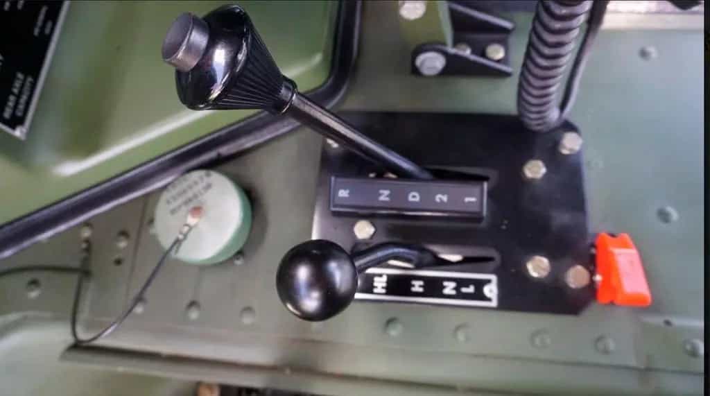 Hummer H1 Humvee M 988, wie neu, 3 Jahre Garantie 07/1988-photo-27