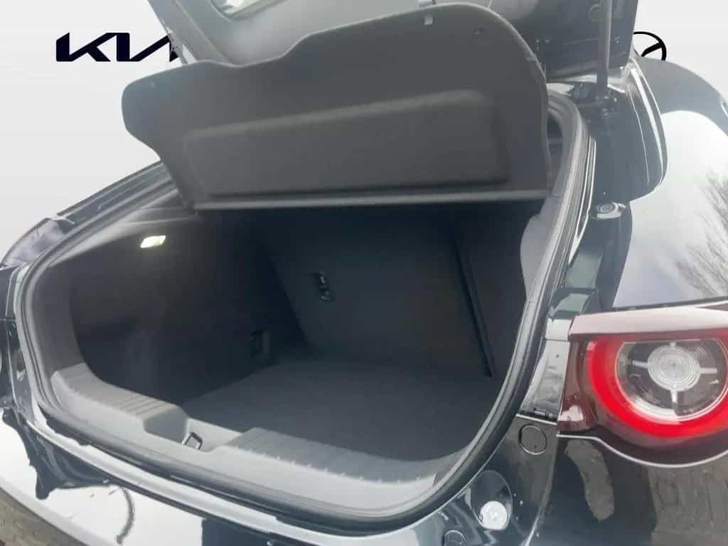 Mazda 3 2.5l SKYACTIV-G HOMURA 140PS FWD *LED*NAVI* 03/2026-photo-4