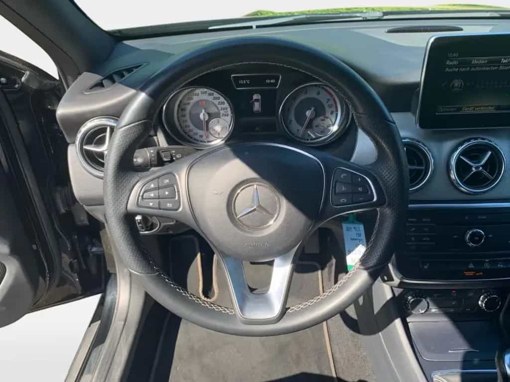 Mercedes-Benz GLA-Class CGI Urban*Score*XENON+PDC+SHZ+BLUETOOTH 11/2016-photo-11