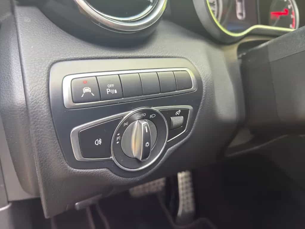 Mercedes-Benz C 43 AMG 12/2019-photo-17