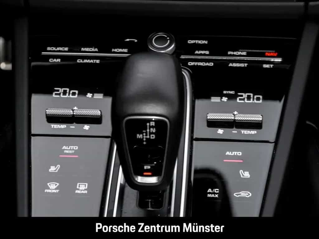 Porsche Cayenne GTS Coupe HeadUp Soft-Close Luftfederung 01/2021-photo-19