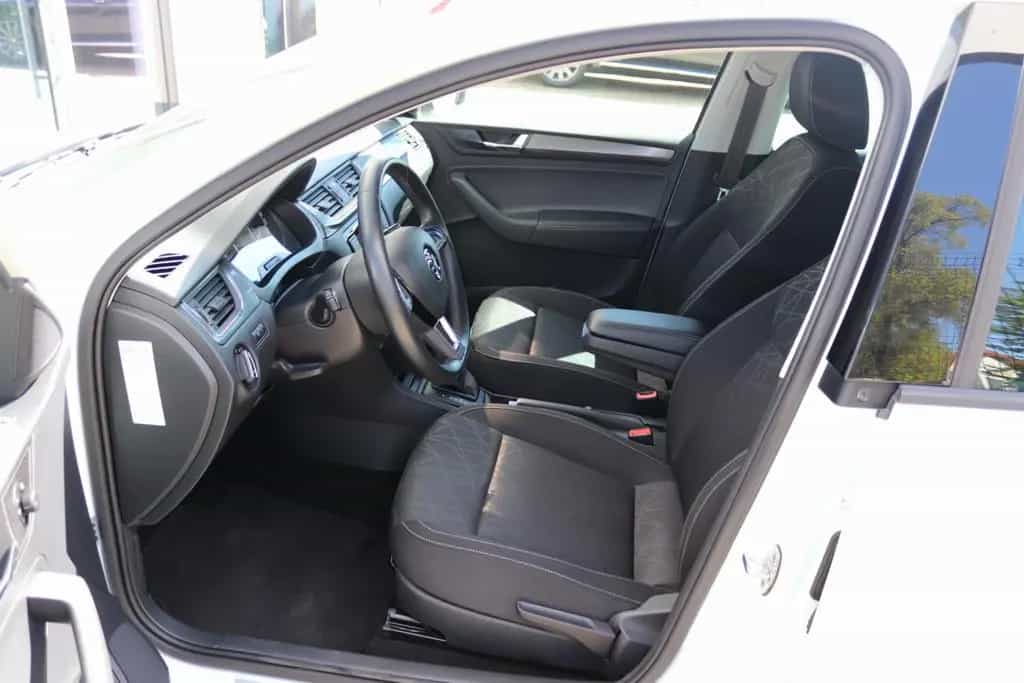 Skoda Rapid Spaceback Clever SHZ Klima DAB Parksensor 12/2017-photo-12