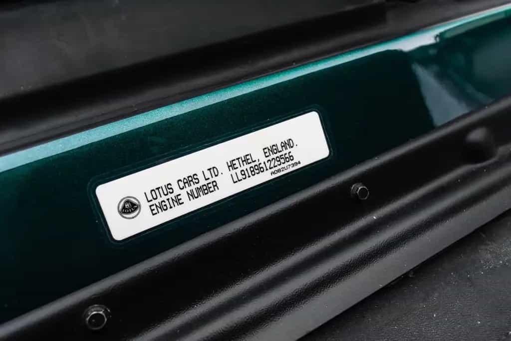 Lotus Esprit V8 Erstelack*NL-Fahrz. 01/1997-photo-21