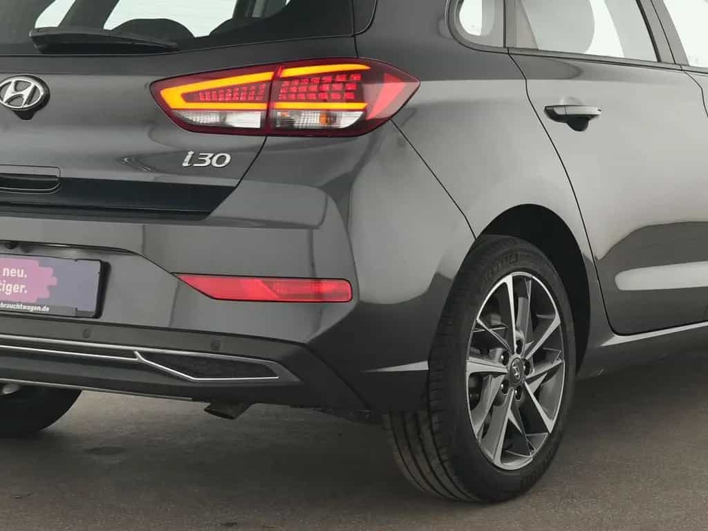 Hyundai i30 Rückfahrkamera|Navigation|PDC|LED|Sitzheizun 03/2023-photo-14