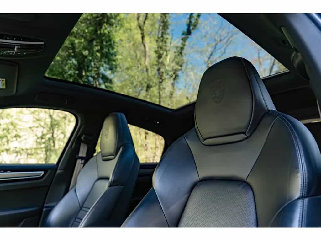 Porsche Cayenne Coupé Platinum Edition 12/2022-photo-14