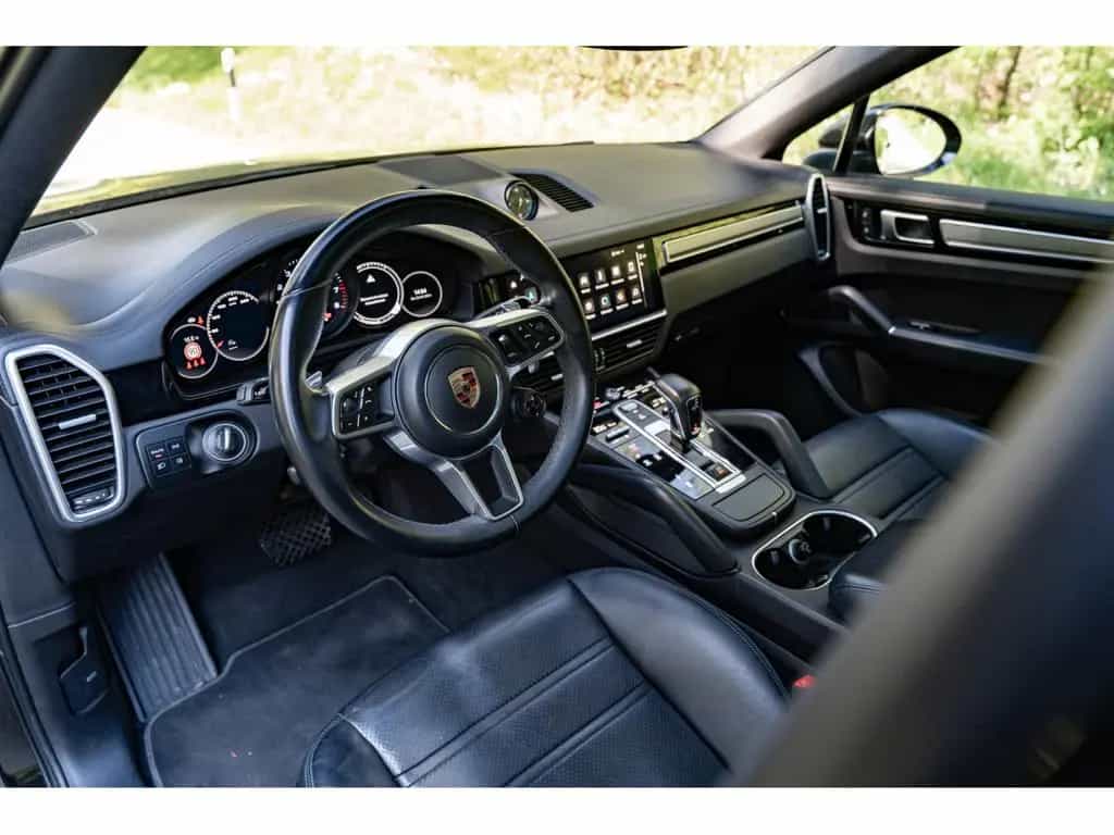 Porsche Cayenne Coupé Platinum Edition 12/2022-photo-8