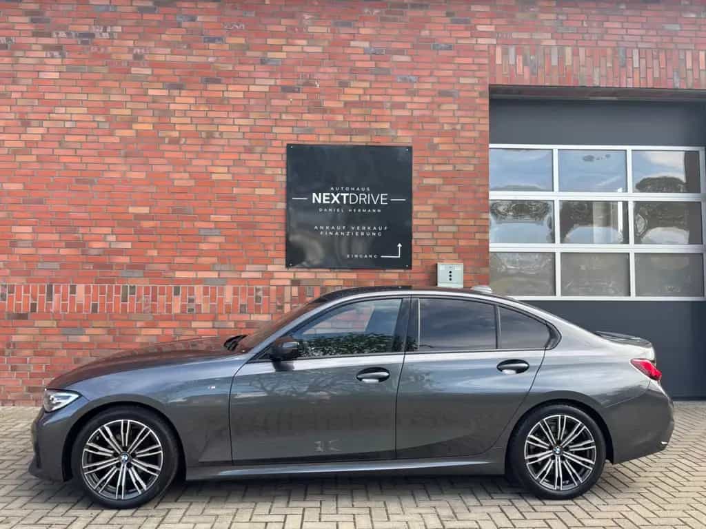 BMW 320 i Limousine *M Sport*ACC*HiFi*Virtual*1. Hand 09/2021-photo-2