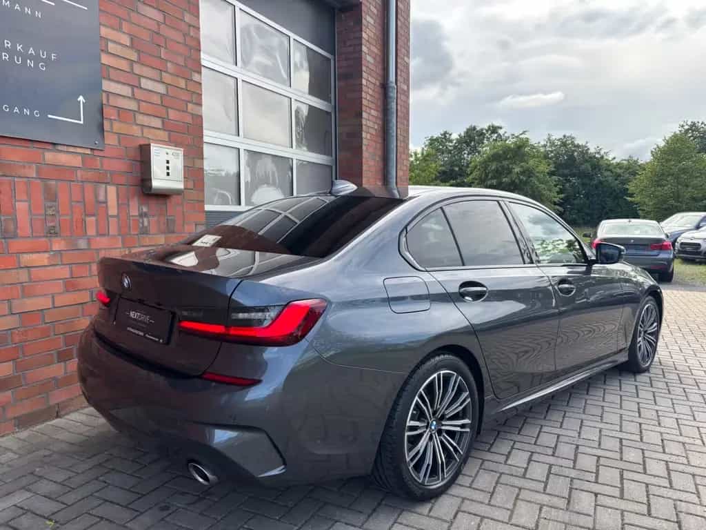 BMW 320 i Limousine *M Sport*ACC*HiFi*Virtual*1. Hand 09/2021-photo-4