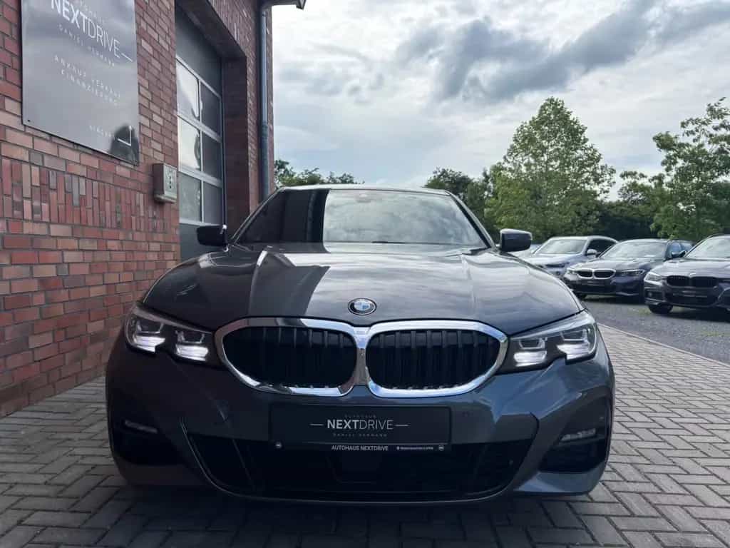 BMW 320 i Limousine *M Sport*ACC*HiFi*Virtual*1. Hand 09/2021-photo-6