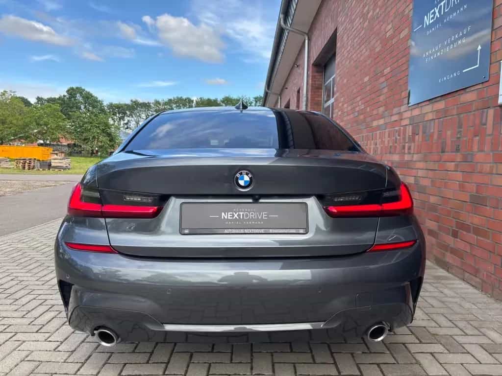 BMW 320 i Limousine *M Sport*ACC*HiFi*Virtual*1. Hand 09/2021-photo-7