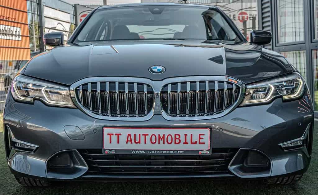 BMW 3 Series 320i Limo. Luxury Line HUD|LED|KAM|VIRTUAL|AMBIE 12/2020-photo-2