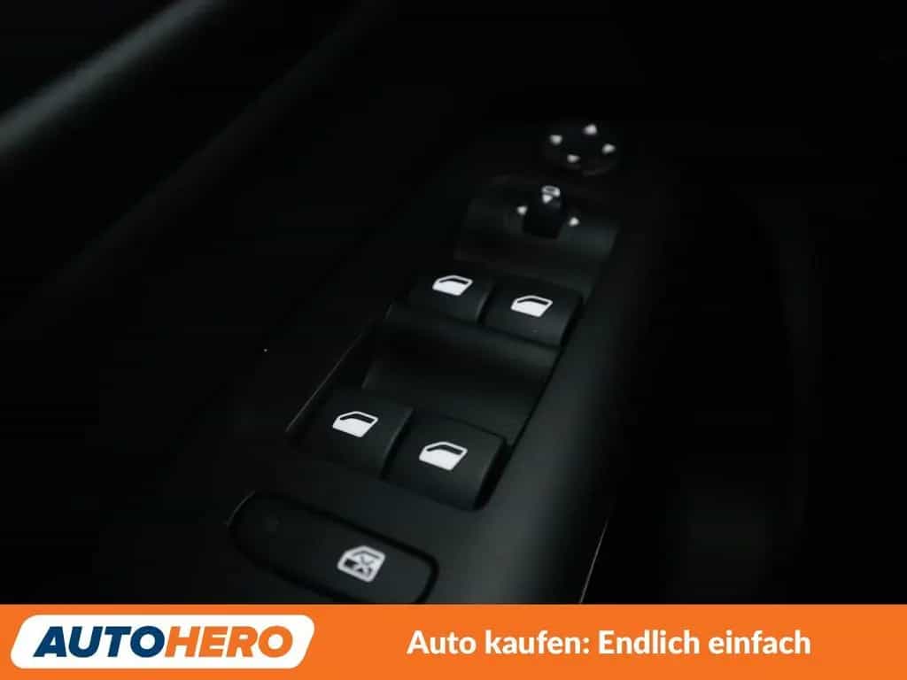 Citroën C5 Aircross 1.6 PureTech Feel Aut*NAVI*LED*TEMPO 03/2019-photo-25