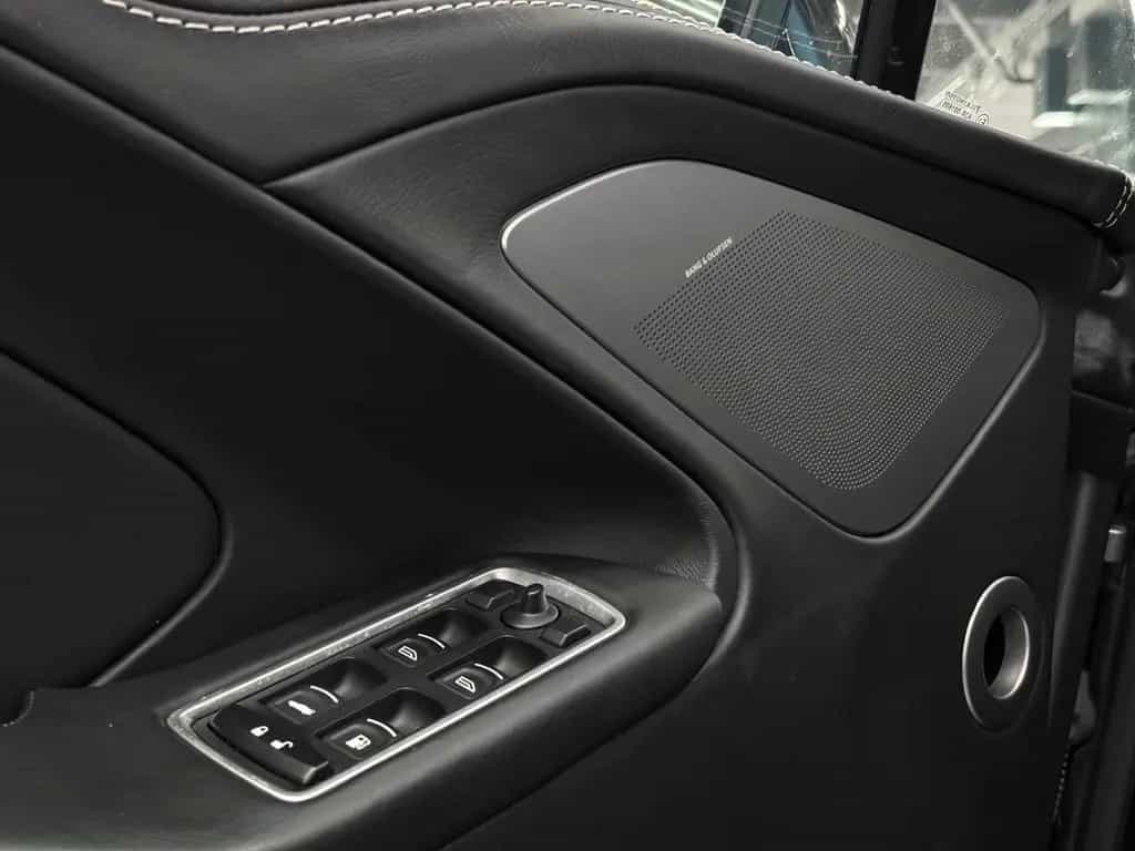 Aston Martin Vanquish V12 - CARBONE - BANG OLUFSEN 09/2014-photo-33