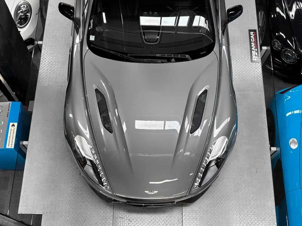Aston Martin Vanquish V12 - CARBONE - BANG OLUFSEN 09/2014-photo-4