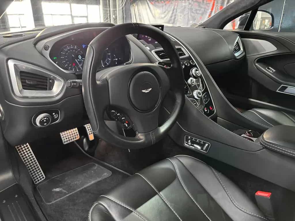 Aston Martin Vanquish V12 - CARBONE - BANG OLUFSEN 09/2014-photo-41