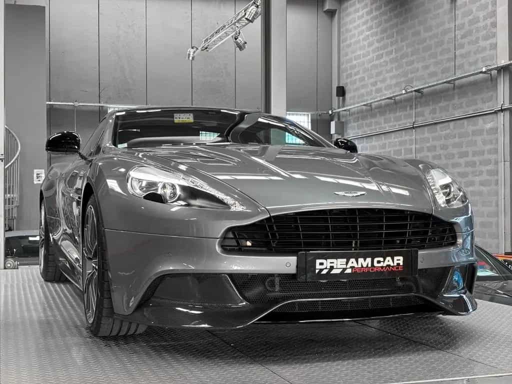 Aston Martin Vanquish V12 - CARBONE - BANG OLUFSEN 09/2014-photo-6