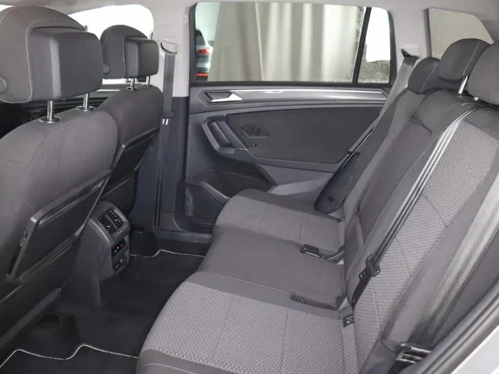 Volkswagen Tiguan Allspace R-Line 1.5TSI 308,-ohne Anzahlun 07/2019-photo-11