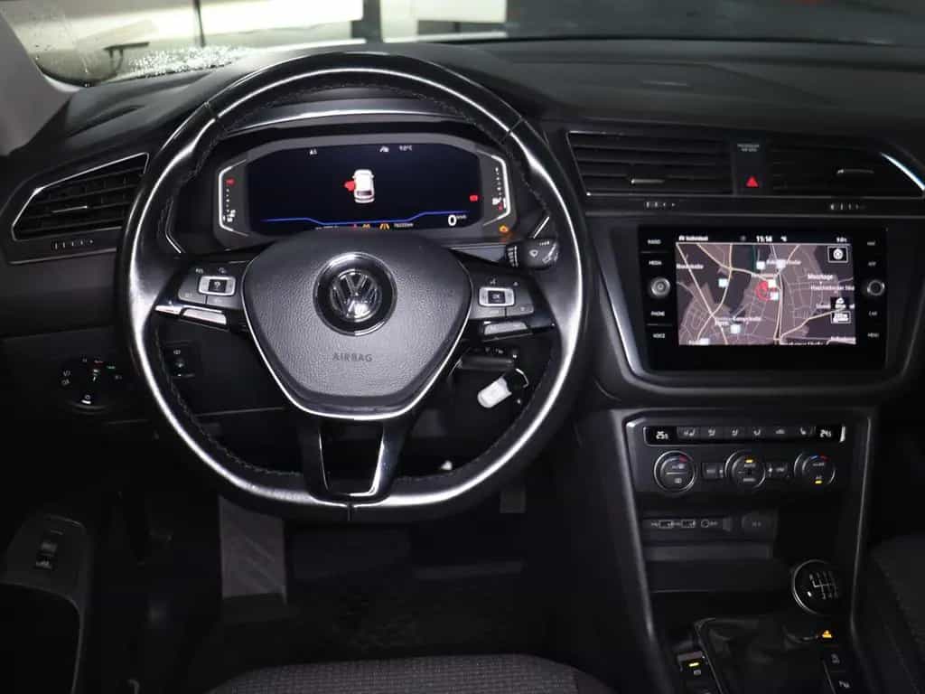 Volkswagen Tiguan Allspace R-Line 1.5TSI 308,-ohne Anzahlun 07/2019-photo-6