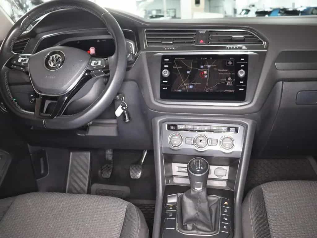 Volkswagen Tiguan Allspace R-Line 1.5TSI 308,-ohne Anzahlun 07/2019-photo-7