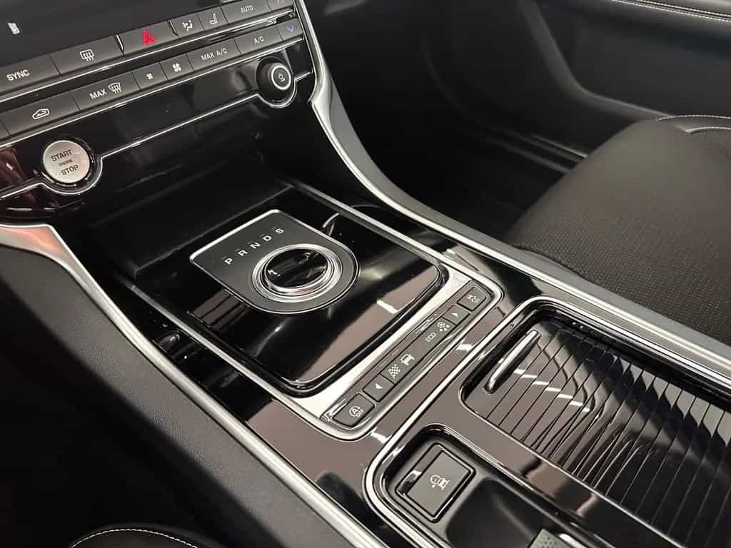 Jaguar XF 30t R-Sport AWD*Kamera*4xSHZ*Totwinkel* 05/2019-photo-31