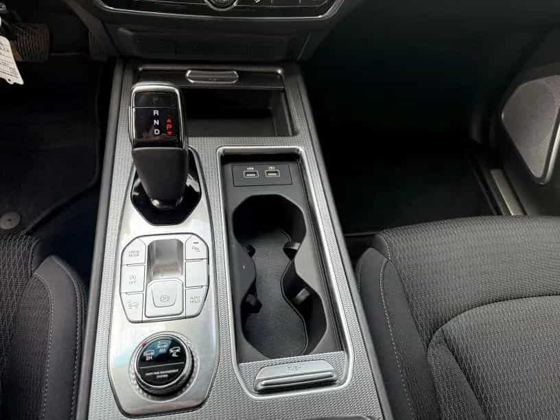 Ssangyong REXTON Xdi 2.2 Allrad Quartz+Winterräder+AHK+ 09/2023-photo-16