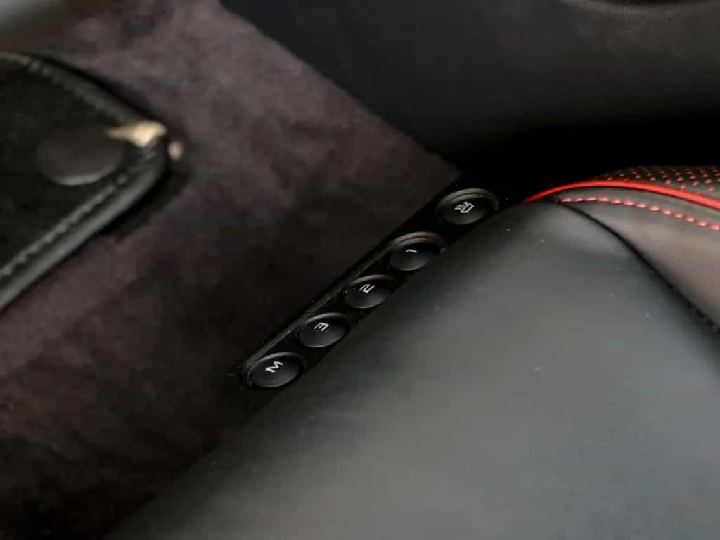 McLaren MP4-12C 3.8 V8 Spider 07/2013-photo-26
