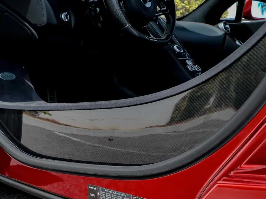 McLaren MP4-12C 3.8 V8 Spider 07/2013-photo-27