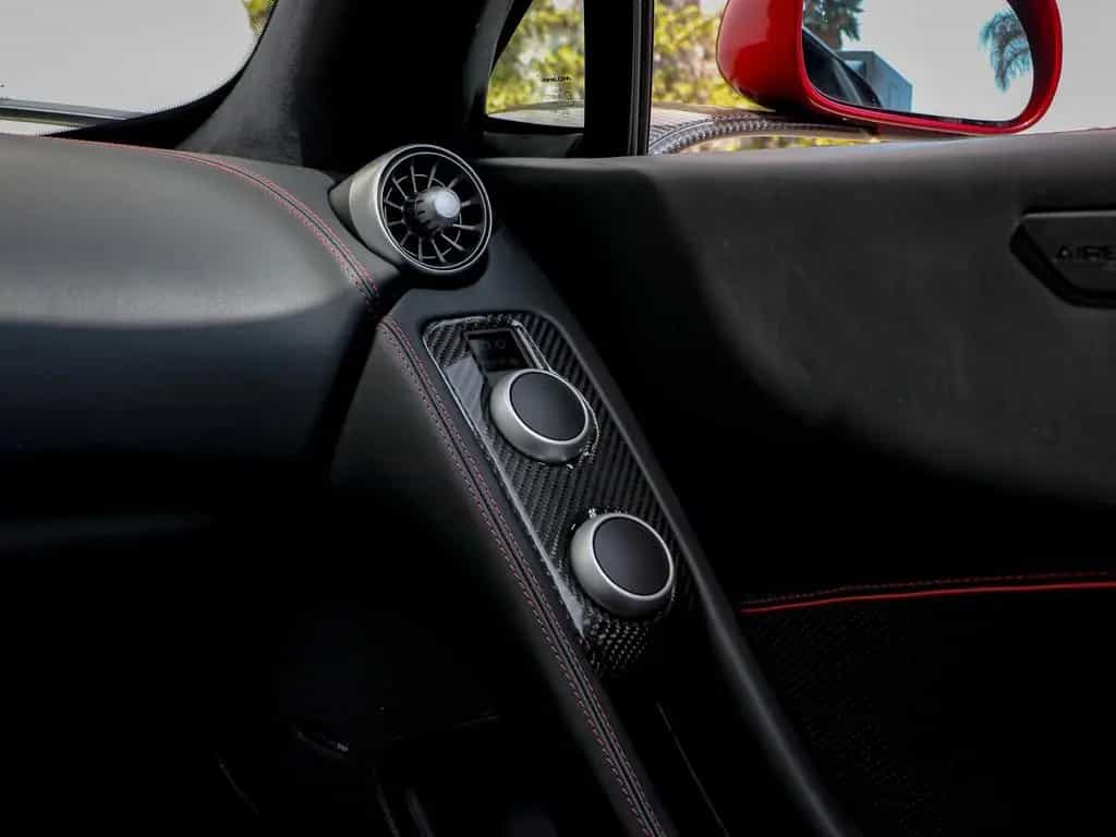 McLaren MP4-12C 3.8 V8 Spider 07/2013-photo-30