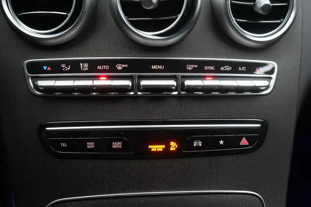 Mercedes-Benz GLC 63 AMG 4Matic+ Speedshift MCT 9G Leder/Distr 12/2021-photo-15