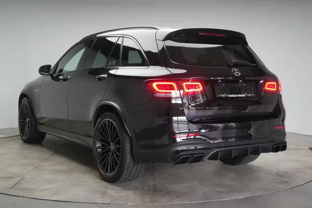 Mercedes-Benz GLC 63 AMG 4Matic+ Speedshift MCT 9G Leder/Distr 12/2021-photo-2
