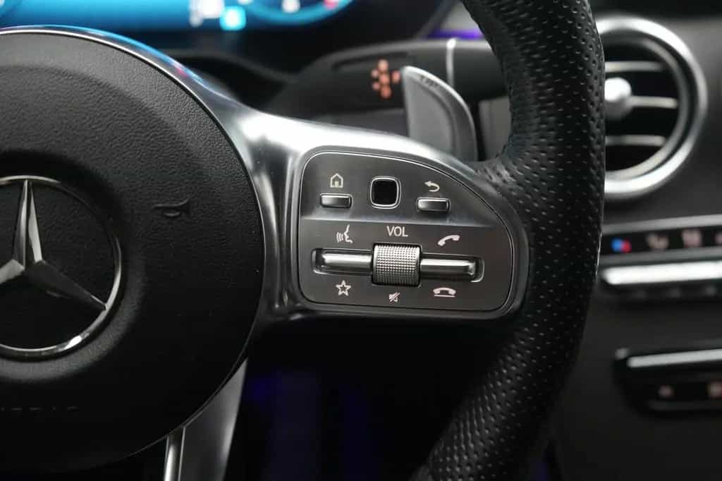 Mercedes-Benz GLC 63 AMG 4Matic+ Speedshift MCT 9G Leder/Distr 12/2021-photo-20