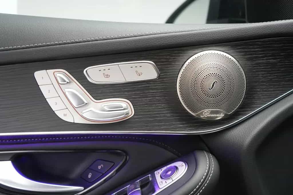 Mercedes-Benz GLC 63 AMG 4Matic+ Speedshift MCT 9G Leder/Distr 12/2021-photo-29
