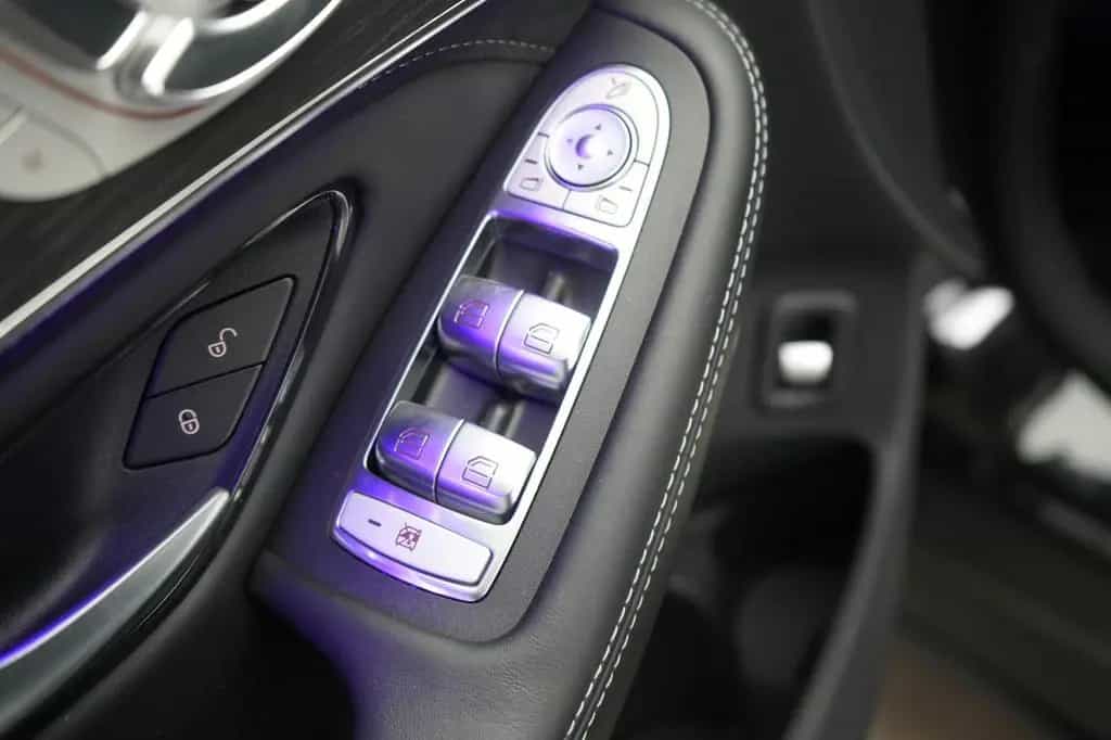 Mercedes-Benz GLC 63 AMG 4Matic+ Speedshift MCT 9G Leder/Distr 12/2021-photo-31