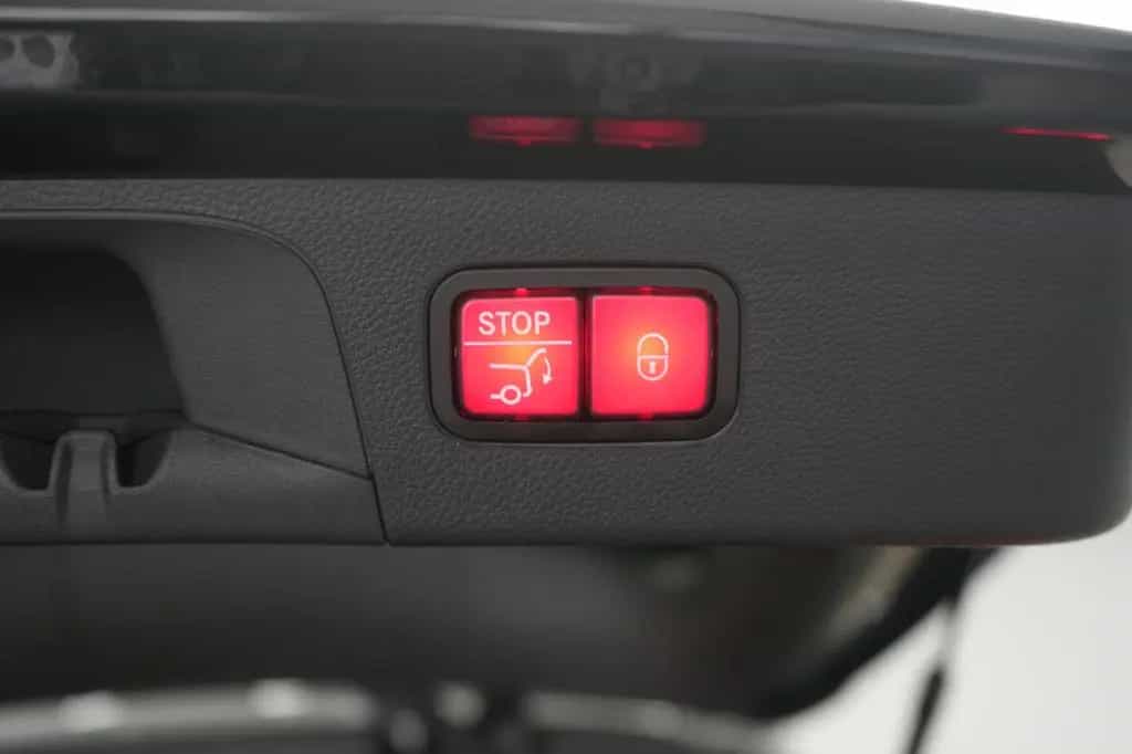 Mercedes-Benz GLC 63 AMG 4Matic+ Speedshift MCT 9G Leder/Distr 12/2021-photo-35