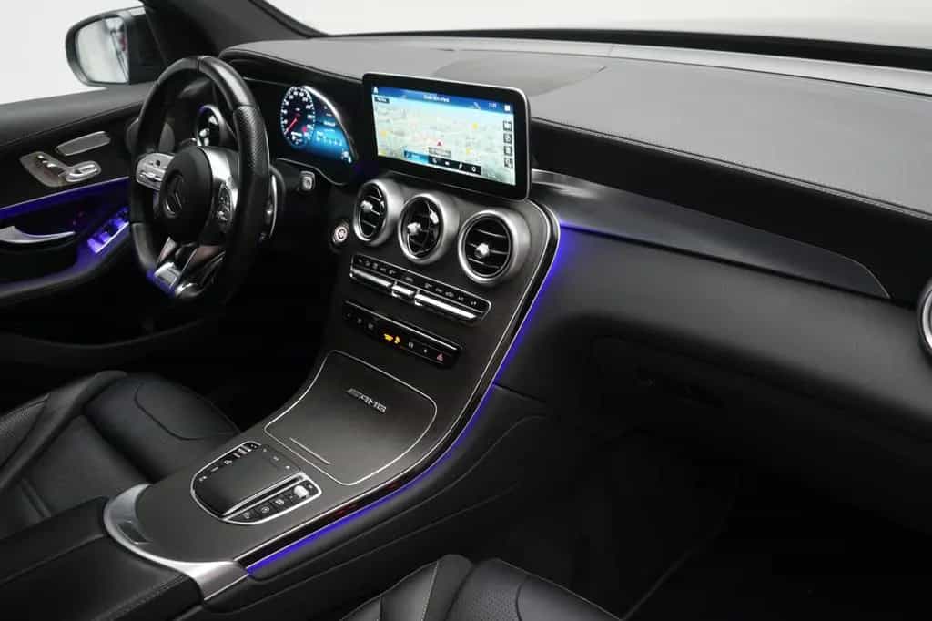 Mercedes-Benz GLC 63 AMG 4Matic+ Speedshift MCT 9G Leder/Distr 12/2021-photo-5
