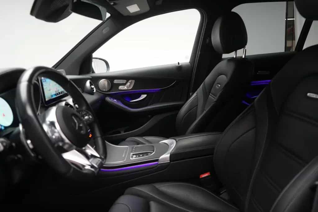 Mercedes-Benz GLC 63 AMG 4Matic+ Speedshift MCT 9G Leder/Distr 12/2021-photo-7