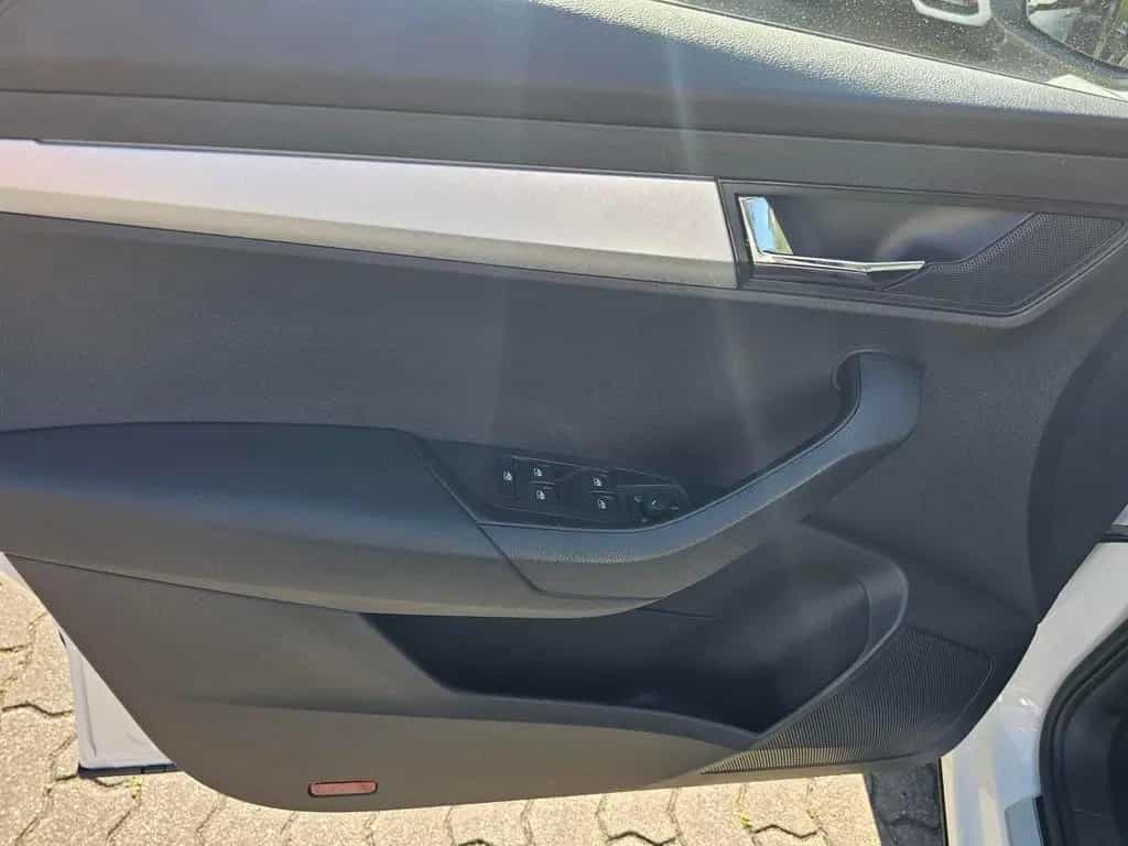 Skoda Karoq 1.5 TSI TOUR+PANORAMA+AHK+LENKRADHEIZUNG+ 06/2022-photo-14