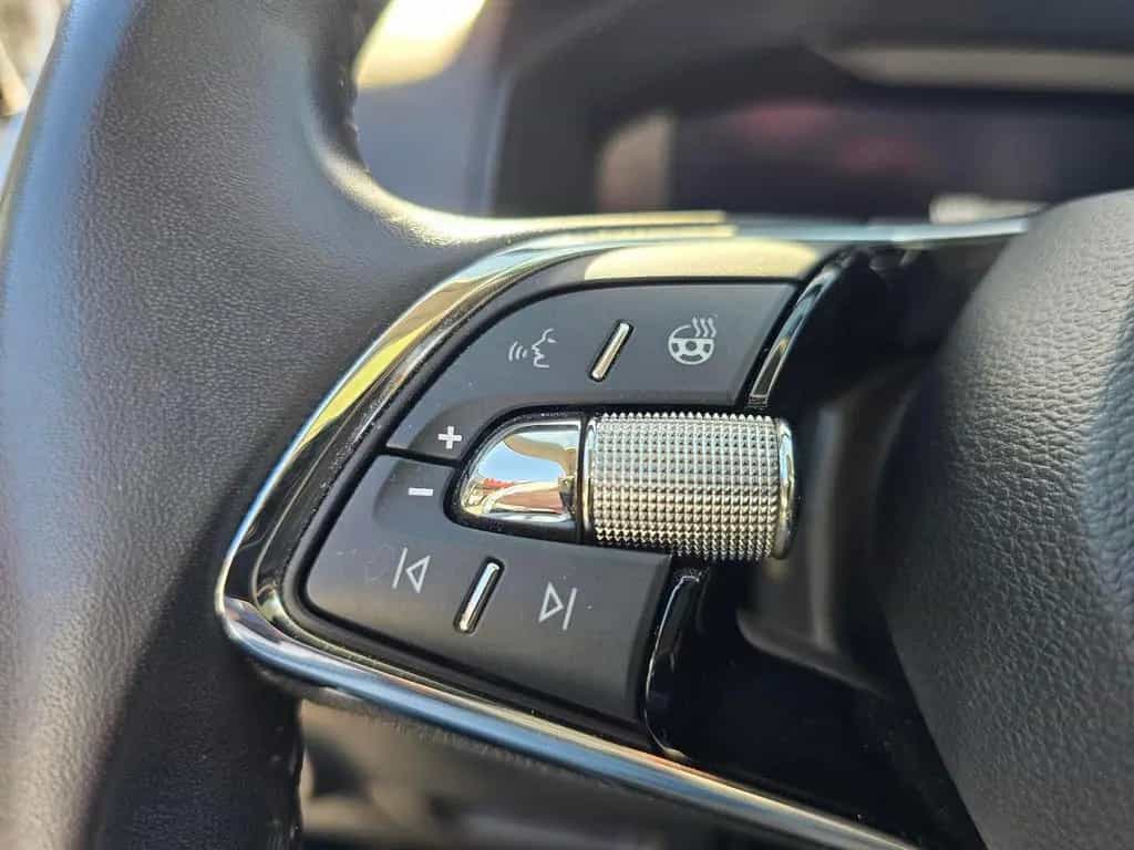 Skoda Karoq 1.5 TSI TOUR+PANORAMA+AHK+LENKRADHEIZUNG+ 06/2022-photo-15