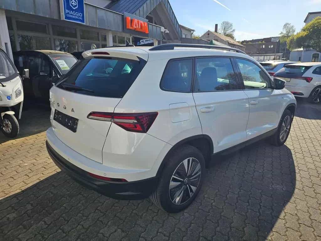 Skoda Karoq 1.5 TSI TOUR+PANORAMA+AHK+LENKRADHEIZUNG+ 06/2022-photo-2