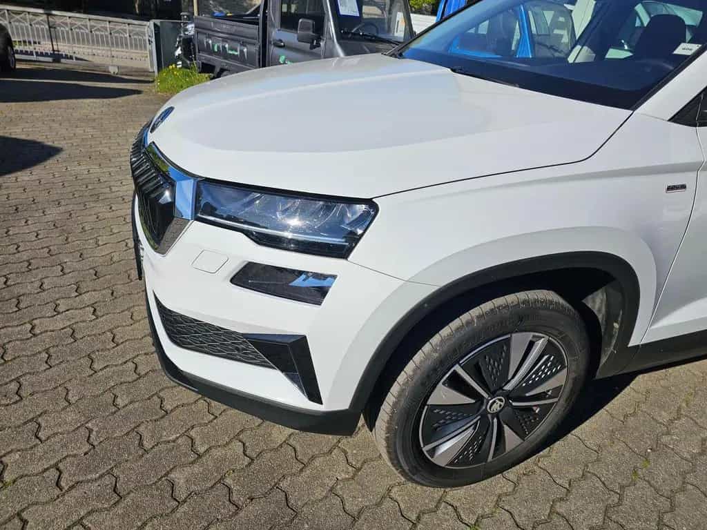 Skoda Karoq 1.5 TSI TOUR+PANORAMA+AHK+LENKRADHEIZUNG+ 06/2022-photo-5