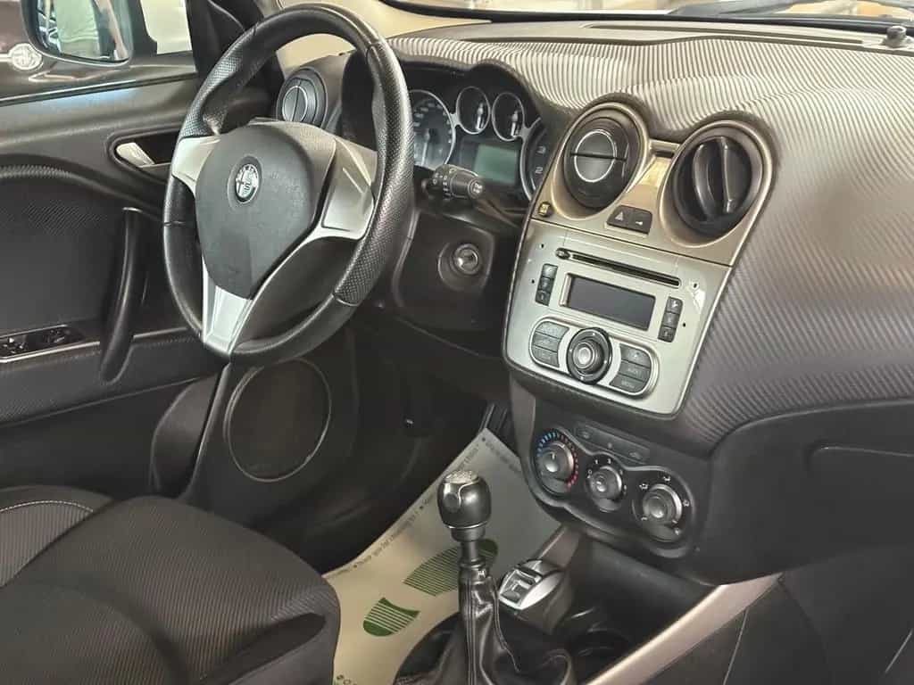 Alfa Romeo MiTo 1.4 105 CV M.air S&S Distinctive 01/2011-photo-13