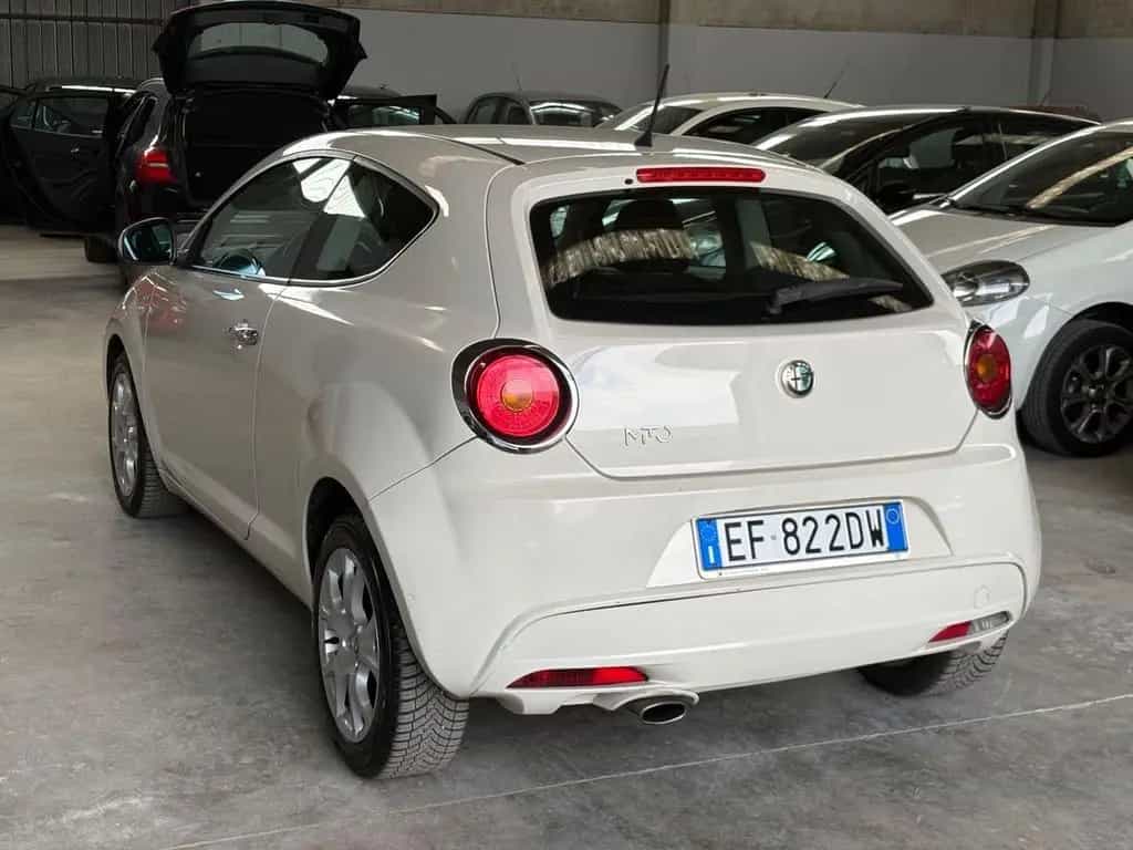 Alfa Romeo MiTo 1.4 105 CV M.air S&S Distinctive 01/2011-photo-3