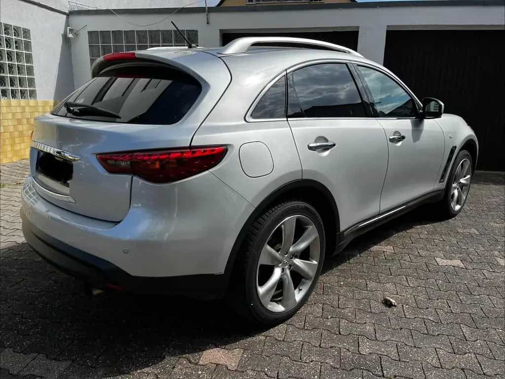Infiniti QX70 3.7 S S 10/2017-photo-4
