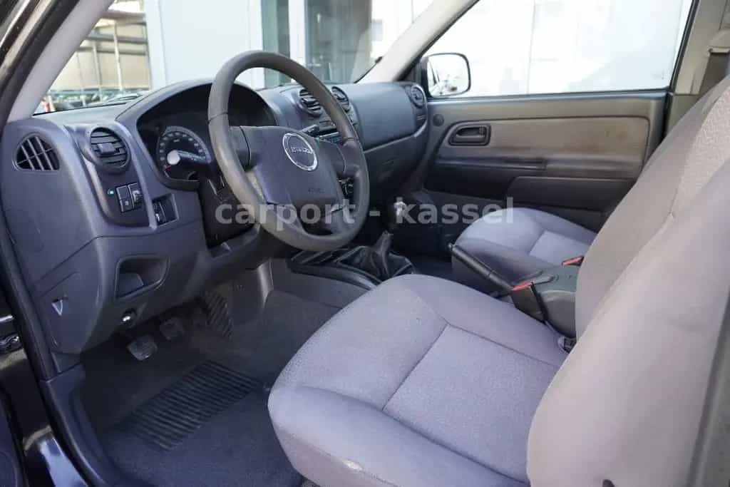 Isuzu D-Max Double Cab 4WD Klima/AHK/TÜV 06.2027 12/2010-photo-10