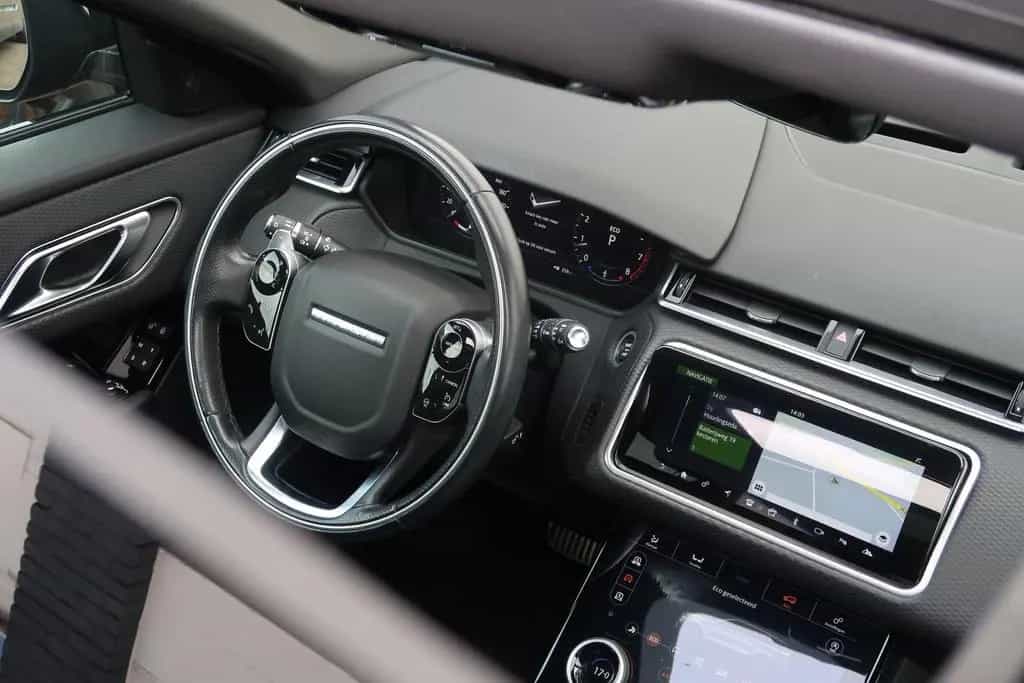 Land Rover Range Rover Rover Velar 2.0 I4 Turbo AWD R-Dynamic P30 08/2018-photo-23