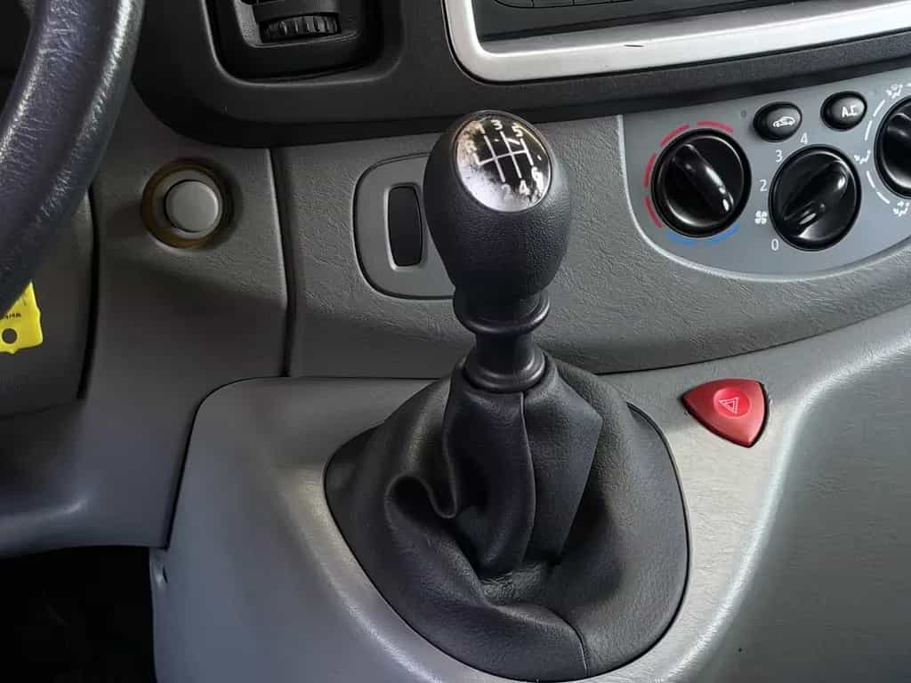 Renault Trafic Combi dCi 115 L2H1 KLIMA/NAVI/BT  2,9t 11/2011-photo-19
