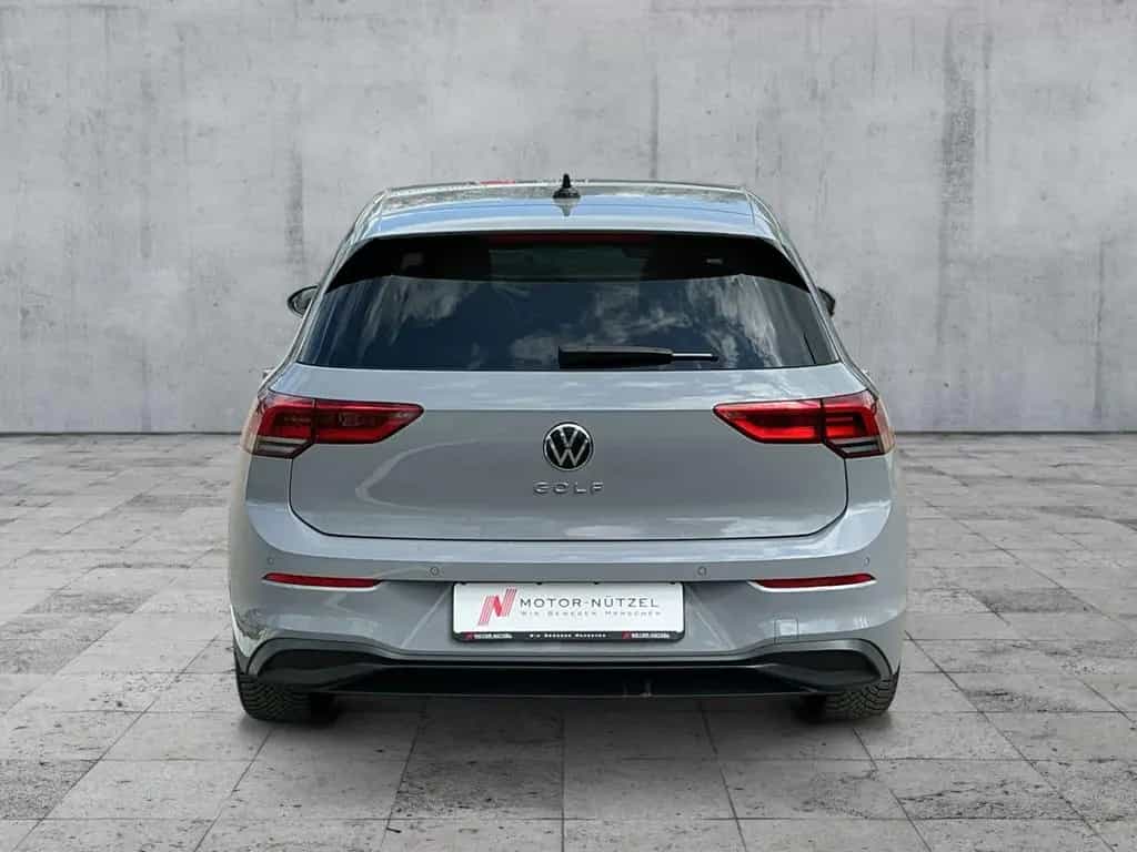 Volkswagen Golf VIII 1.5TSI LIFE LED+NAV+ACC+STDHZG+RFK+PLA 08/2020-photo-2