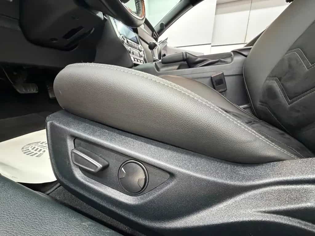 Ford Mustang 2.3 Eco Lucid-Red/MY-25 Kit/Spur-H 07/2021-photo-25