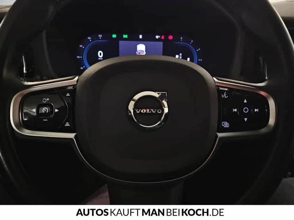 Volvo XC60 B4 D Plus Dark ACC H&K Matrix 4Season 02/2024-photo-11