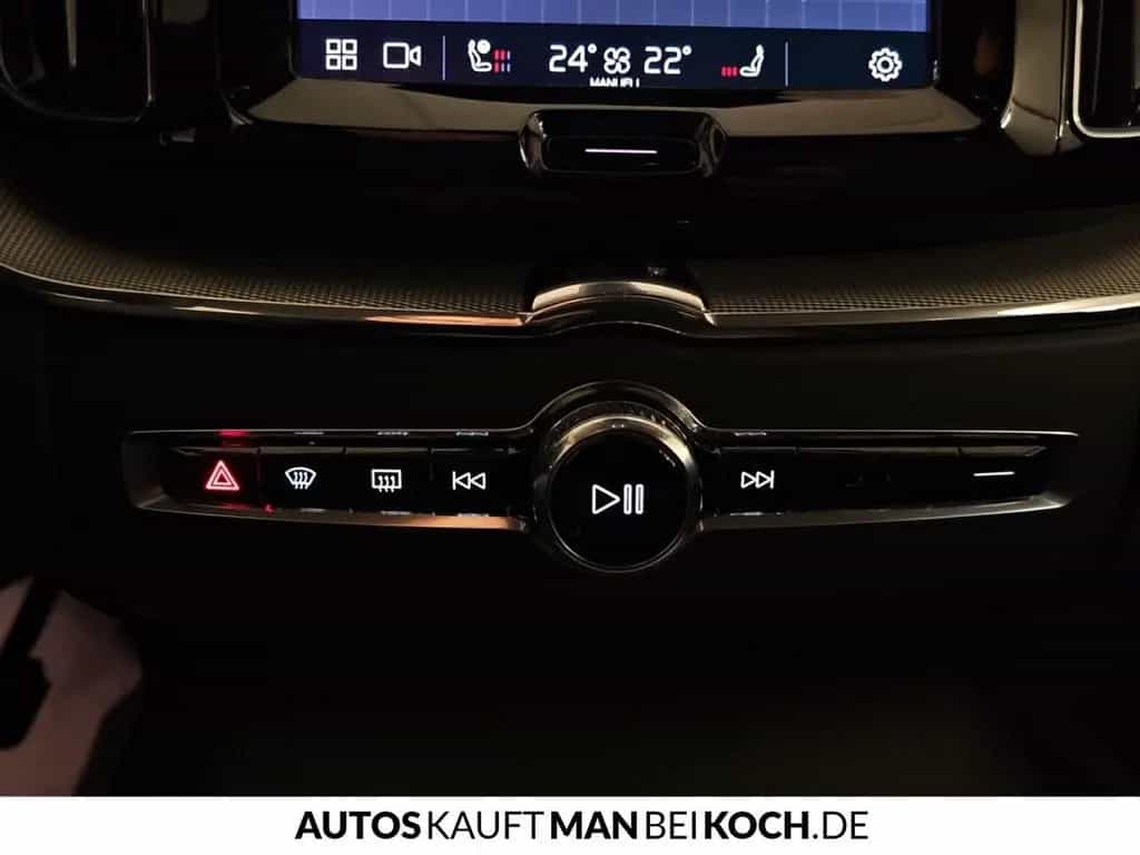 Volvo XC60 B4 D Plus Dark ACC H&K Matrix 4Season 02/2024-photo-30